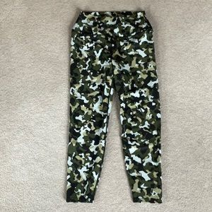 Carbon38 Camouflage Leggings